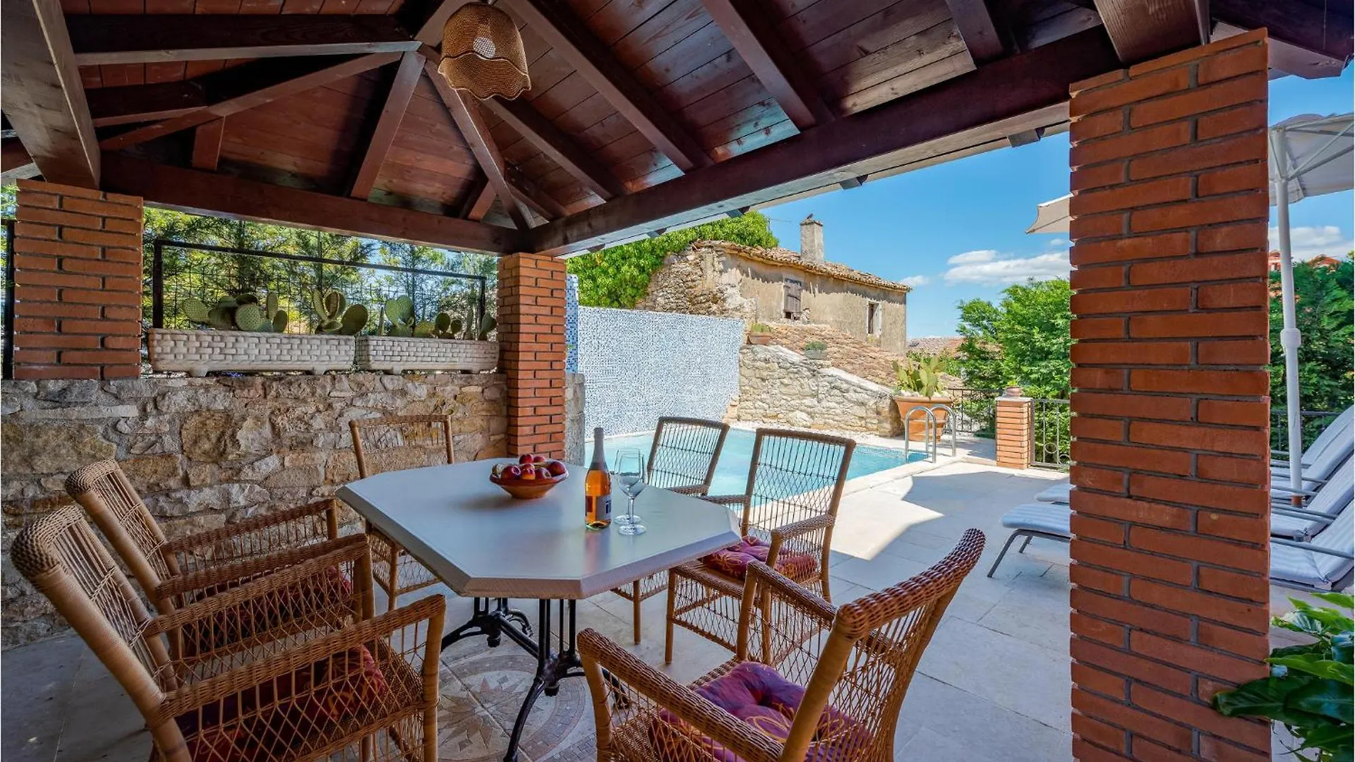 2 Bedroom Amazing Apartment In Vizinada Croatia