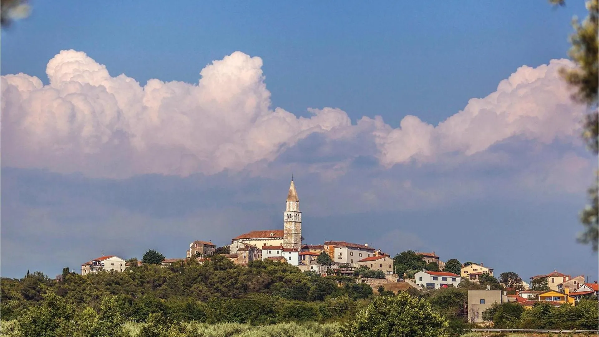 2 Bedroom Amazing Apartment In Vizinada Croatia