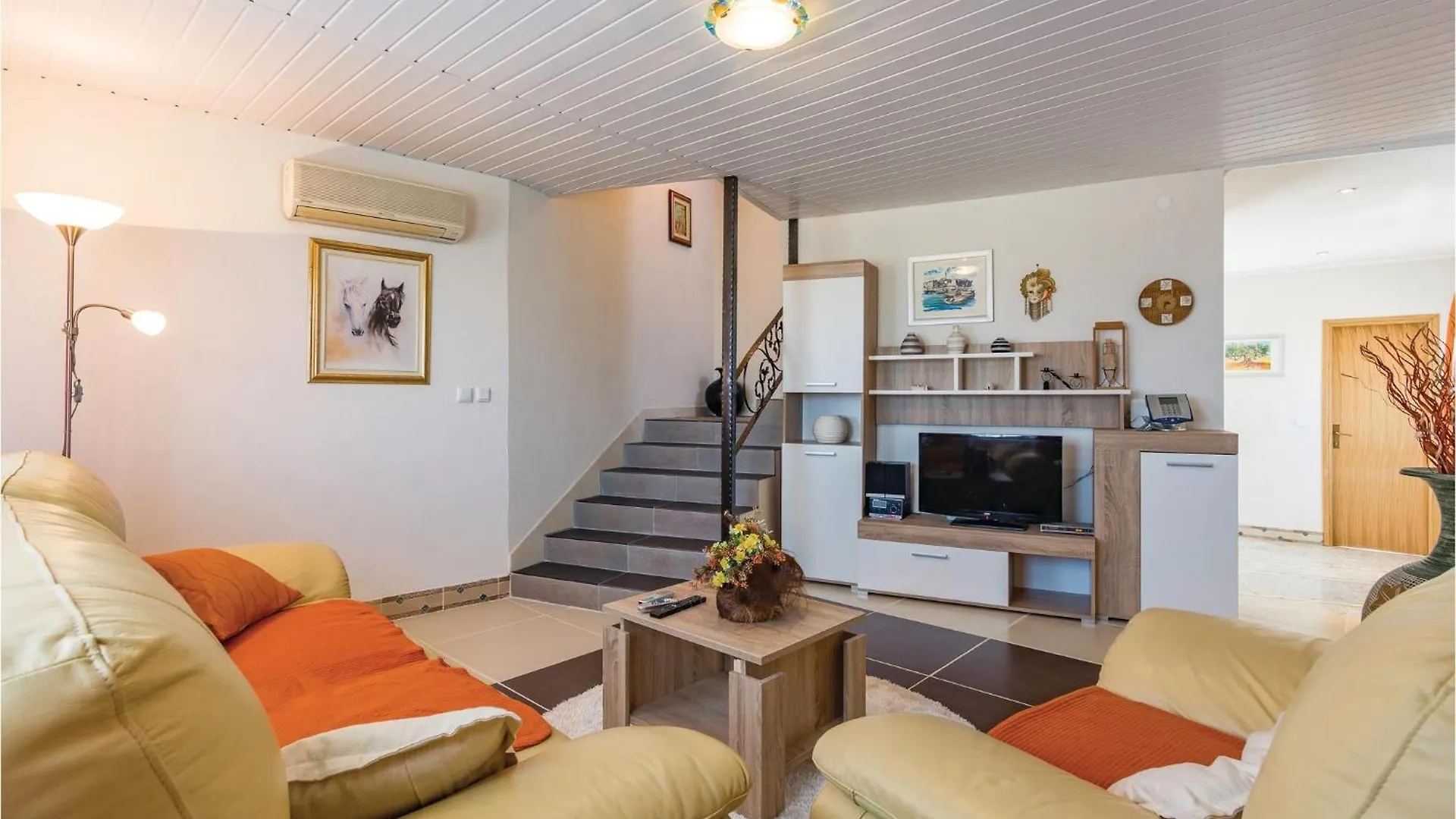 2 Bedroom Amazing Apartment In Vizinada