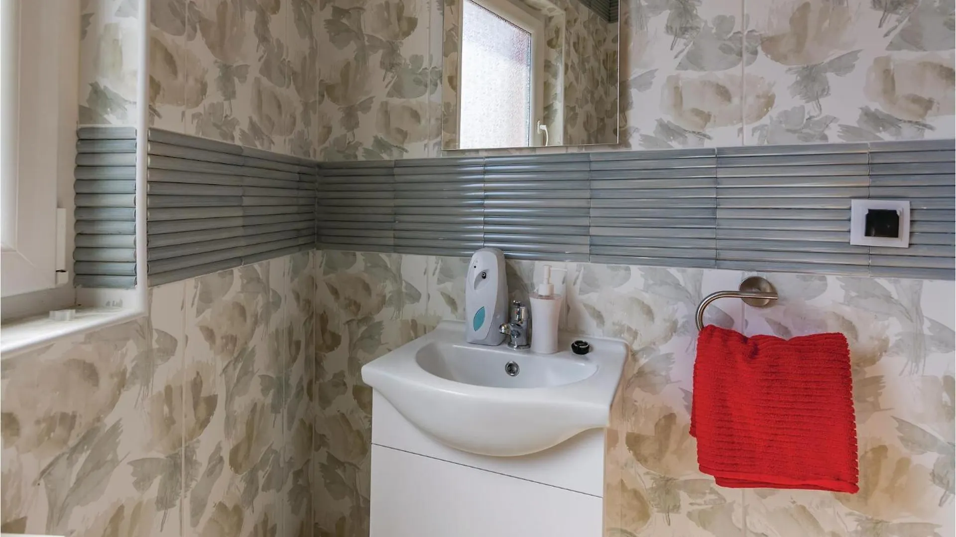 2 Bedroom Amazing Apartment In 비지나다 크로아티아